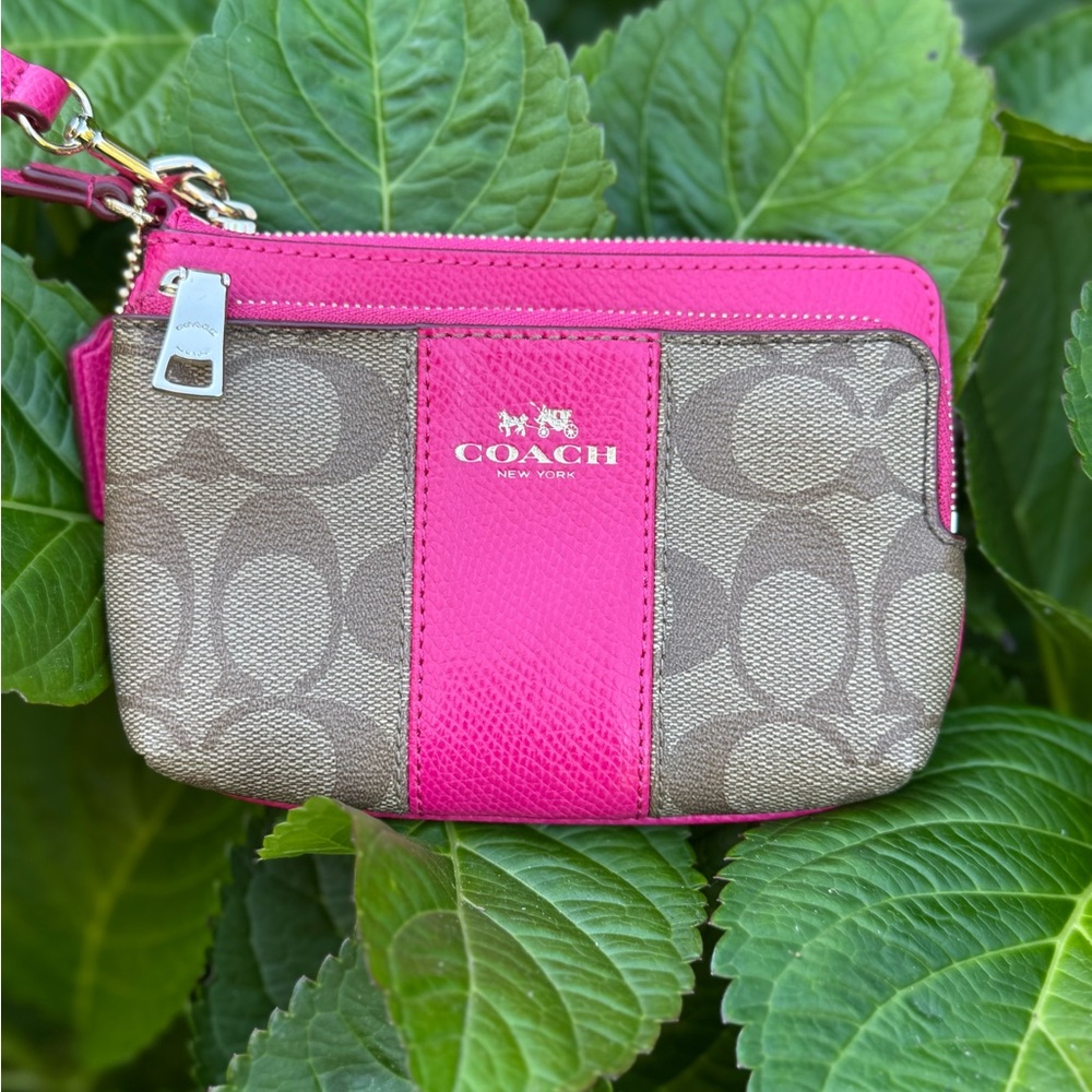 Coach Sig C hot pink double zipper wristlet